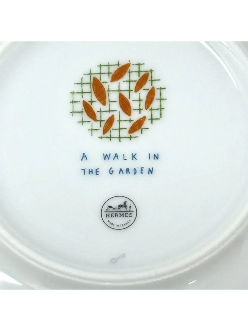 Hermes “A Walk In The Garden” Small Round Bread and Butter Porcelain dish set 2